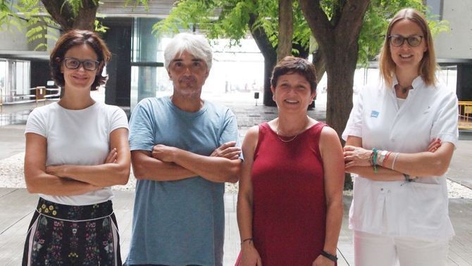 D'esquerra a dreta, quatre dels autors: Mar Iglesias, Lluís Espinosa, Anna Bigas i Clara Montagut