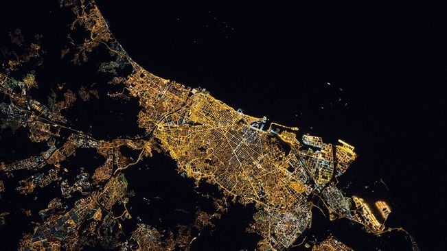 Imatge-nocturna-Barcelona-Espacial-Internacional_2003209832_53278597_651x366